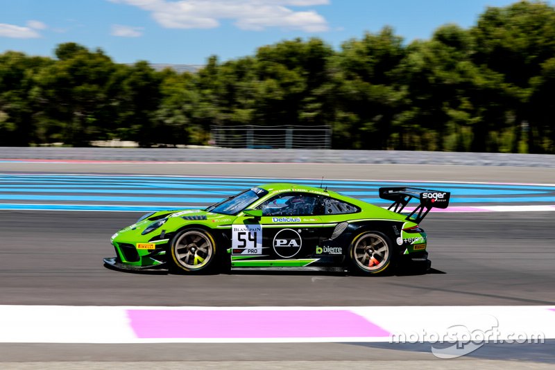 #54 Dinamic Motorsport Porsche 911 GT3 R: Andrea Rizzoli, Klaus Bachler, Zaid Ashkanani
