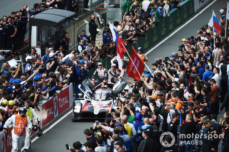 Vainqueurs : #8 Toyota Gazoo Racing Toyota TS050: Sébastien Buemi, Kazuki Nakajima, Fernando Alonso