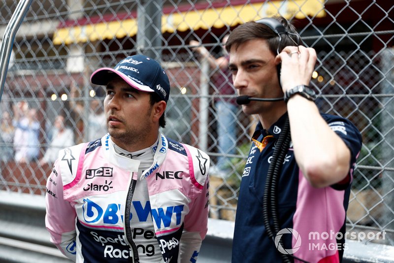 Sergio Perez, Racing Point, in griglia di partenza