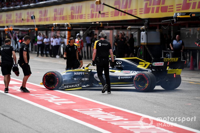 Nico Hulkenberg, Renault R.S. 19, arriva ai box con l'ala anteriore rotta in un'uscita in Q1