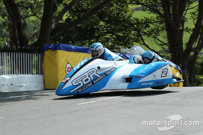 ohn Holden/Lee Cain (600 LCR Honda/Silicone Engineering/Barnes Racing)