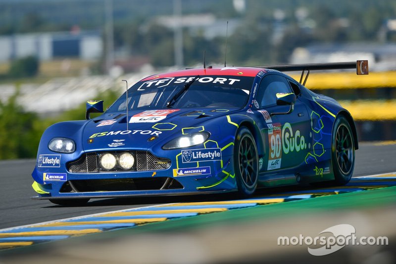 #90 TF Sport Aston Martin Vantage: Salih Yoluc, Euan Alers-Hankey, Charles Eastwood