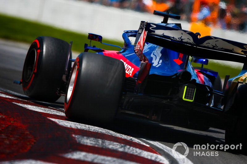 10. Даниил Квят (Toro Rosso) – 1:11,921