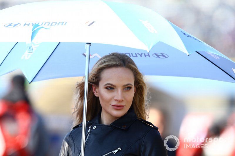Grid girl