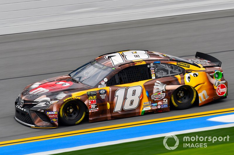  Kyle Busch, Joe Gibbs Racing, Toyota Camry M&M's Chocolate Bar