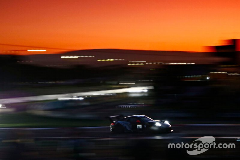 #912 EBM Porsche 911 GT3-R: Dirk Werner, Dennis Olsen, Matt Campbell