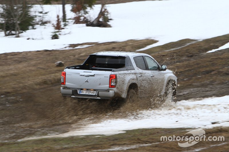 Mitsubishi L200