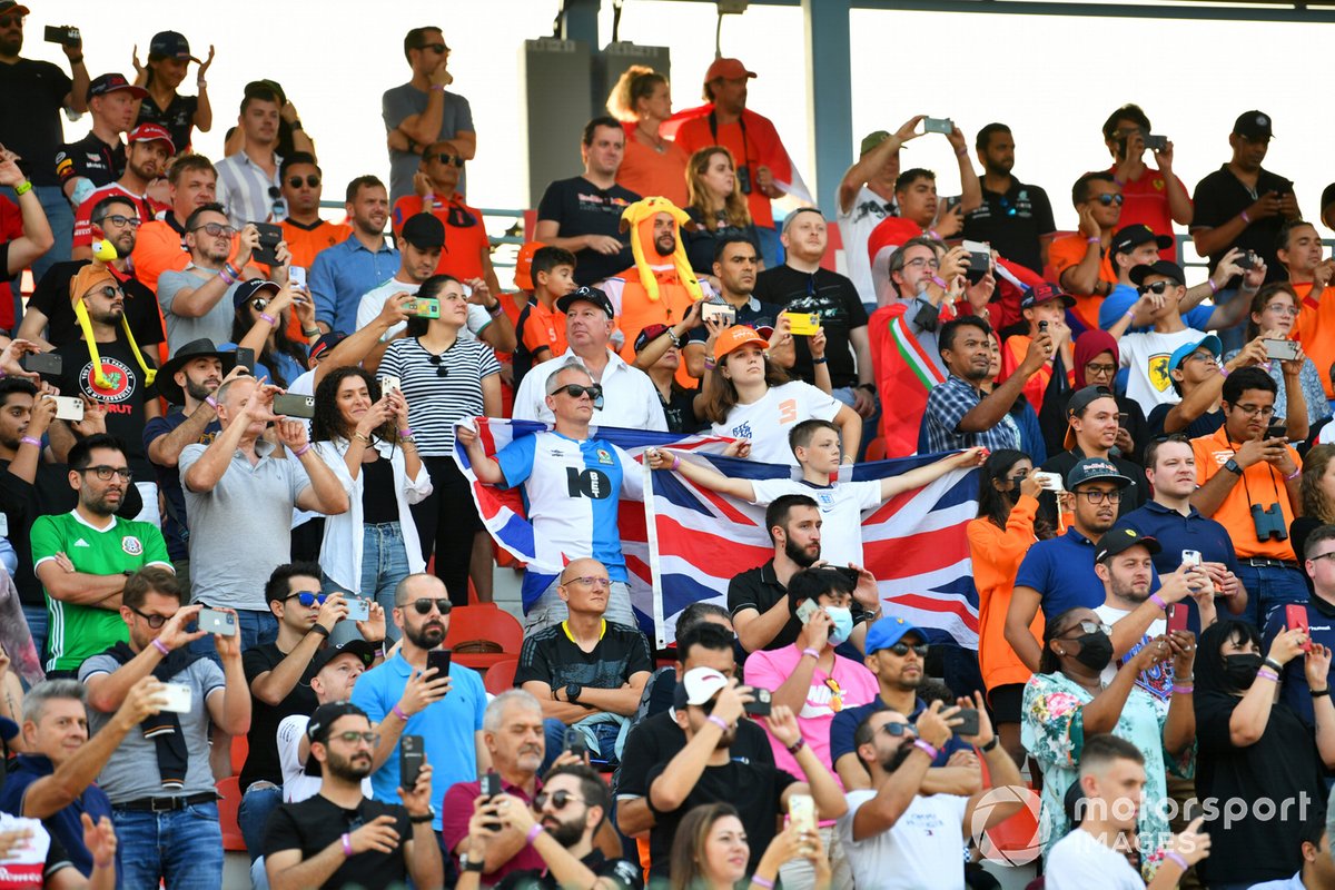Aficionados británicos en las gradas