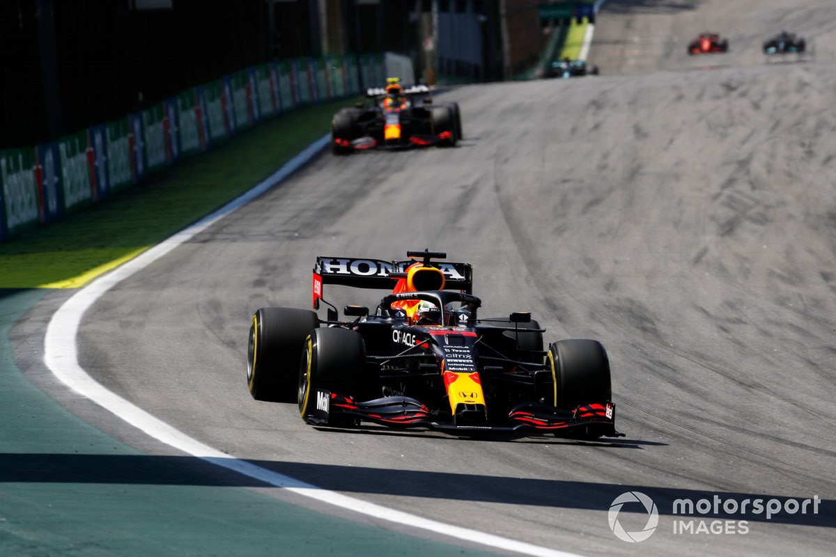 Max Verstappen, Red Bull Racing RB16B, Sergio Pérez, Red Bull Racing RB16B