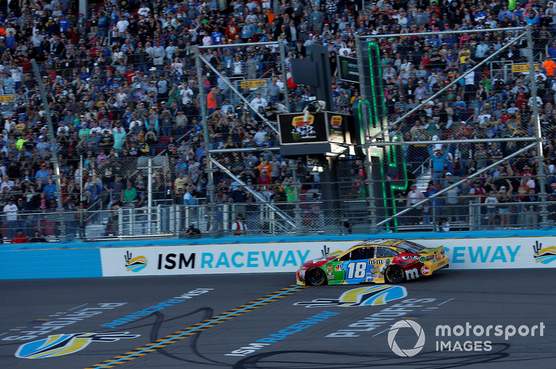 Race winner Kyle Busch, Joe Gibbs Racing, Toyota Camry M&M's