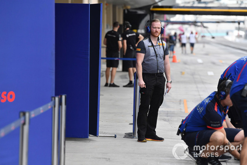 Pirelli engineer