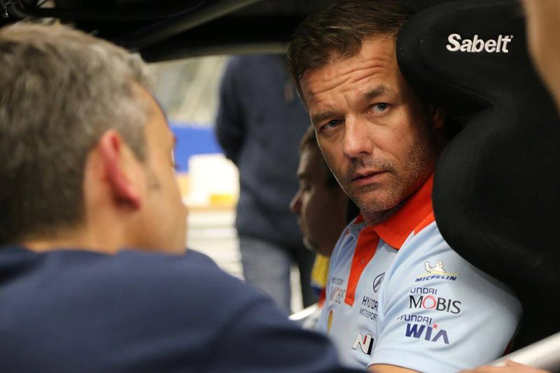 Sébastien Loeb, Hyundai Motorsport seat fitting