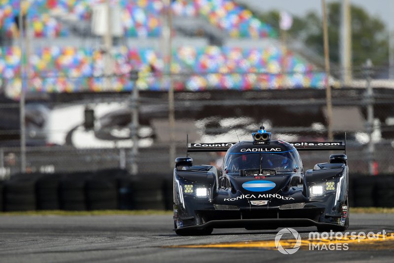 #10 Konica Minolta Cadillac DPi-V.R. Cadillac DPi, DPi: Renger Van Der Zande, Jordan Taylor, Fernando Alonso Diaz, Kamui Kobayashi
