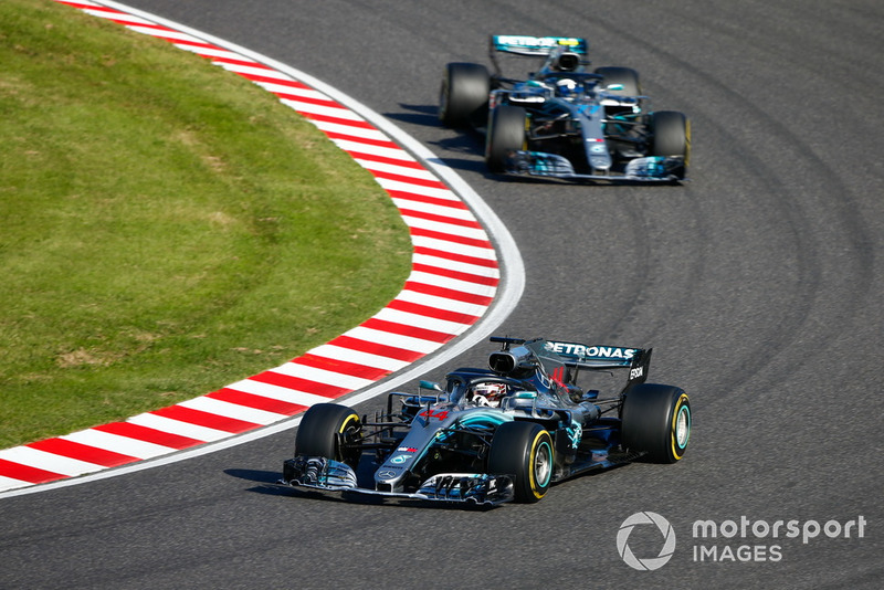 Lewis Hamilton, Mercedes AMG F1 W09, y Valtteri Bottas, Mercedes AMG F1 W09