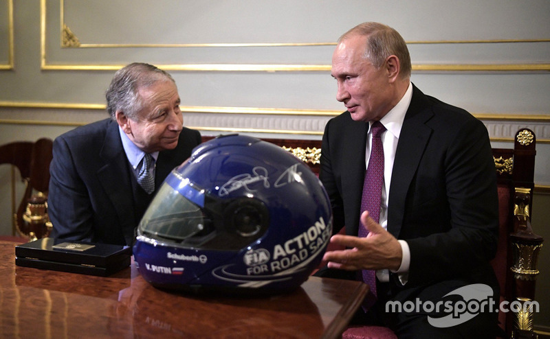 Президент России Владимир Путин и президент FIA Жан Тодт