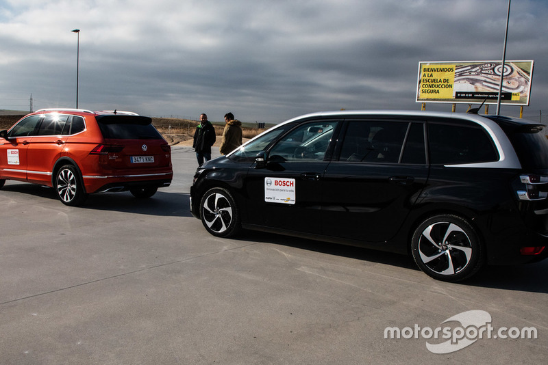 II Curso de Conducción y Nuevas Tecnologías BOSCH - Motor1.com España - Motorsport.com