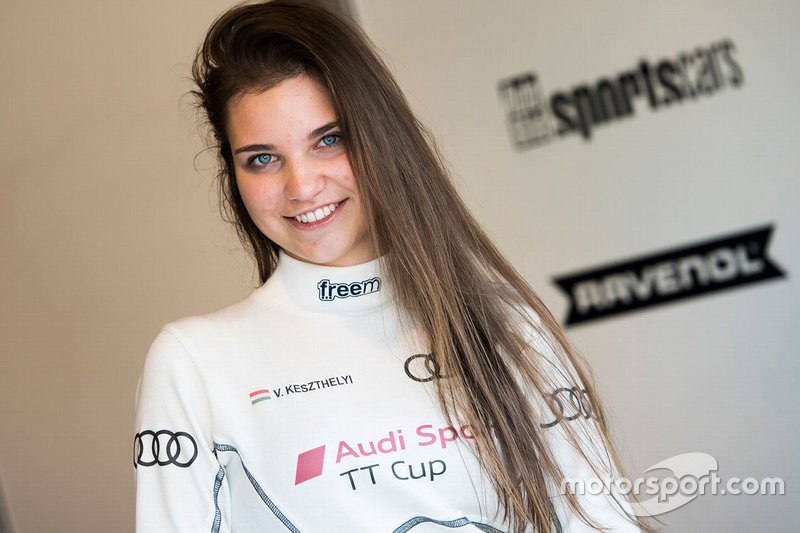 Vivien Keszthelyi (17/HUN)