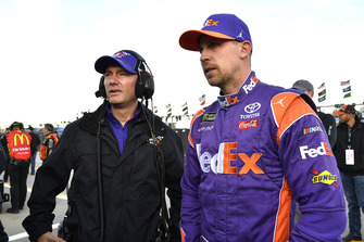 Denny Hamlin, Joe Gibbs Racing, Toyota Camry FedEx Office and Mike Wheeler