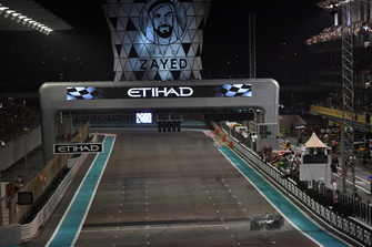 Lewis Hamilton, Mercedes AMG F1, pakt de zege