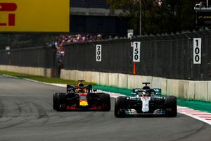 Lewis Hamilton, Mercedes AMG F1 W09 EQ Power+, leads Daniel Ricciardo, Red Bull Racing RB14