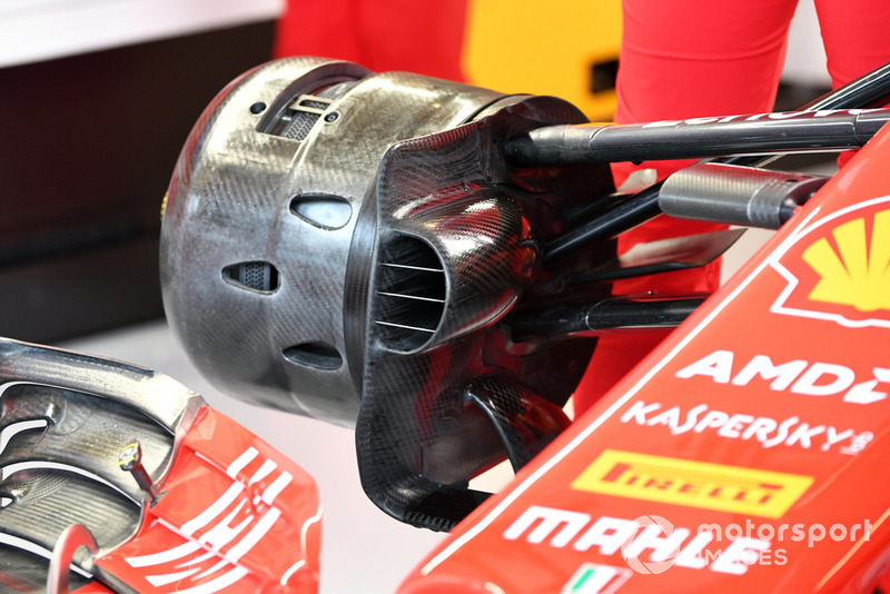 Rueda delantera y conducto de freno del Ferrari SF71H