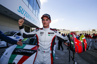 Il vincitore della gara Kevin Ceccon, Team Mulsanne Alfa Romeo Giulietta TCR