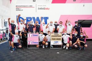 Porsche-Supercup-Teamchampions 2020: BWT Lechner Racing mit Jaxon Evans und Dylan Pereira