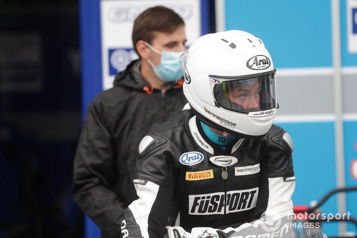 Sharni Pinfold, Smrz Racing by Blue Garage