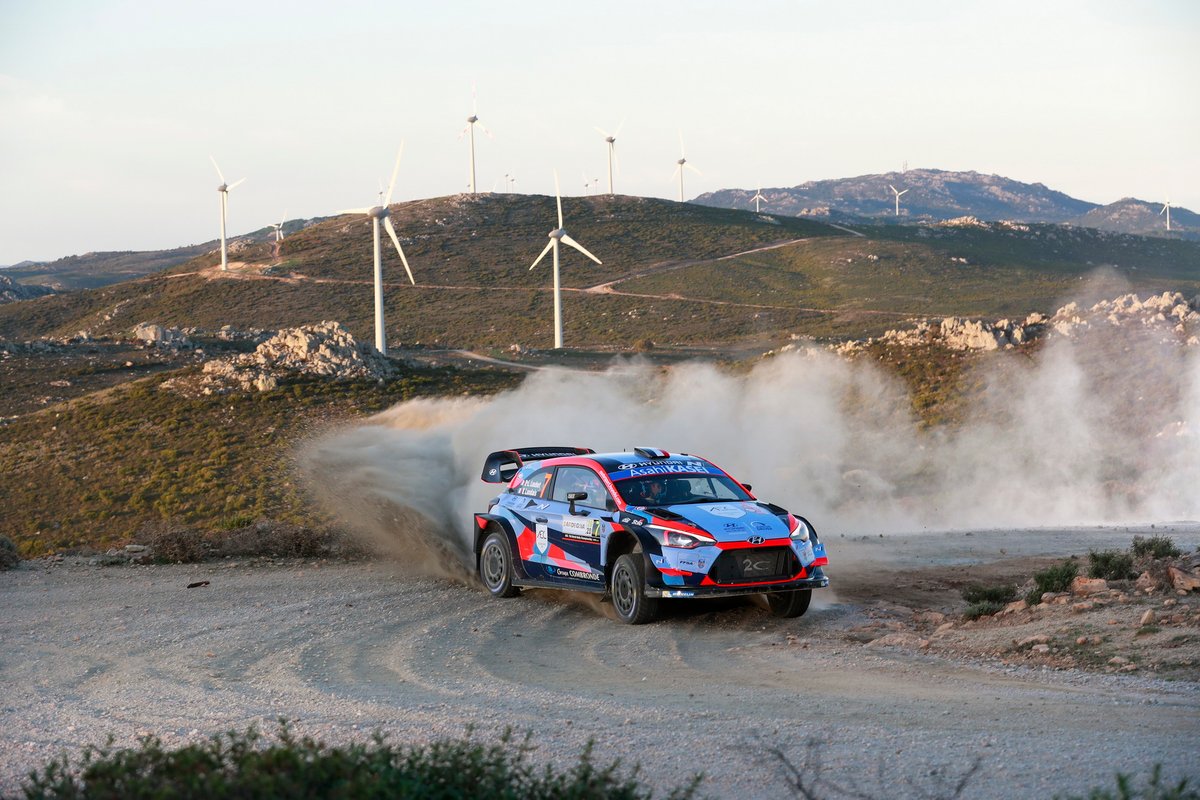 Pierre-Louis Loubet, Vincent Landais, Hyundai 2c Competition Hyundai i20 Coupe WRC