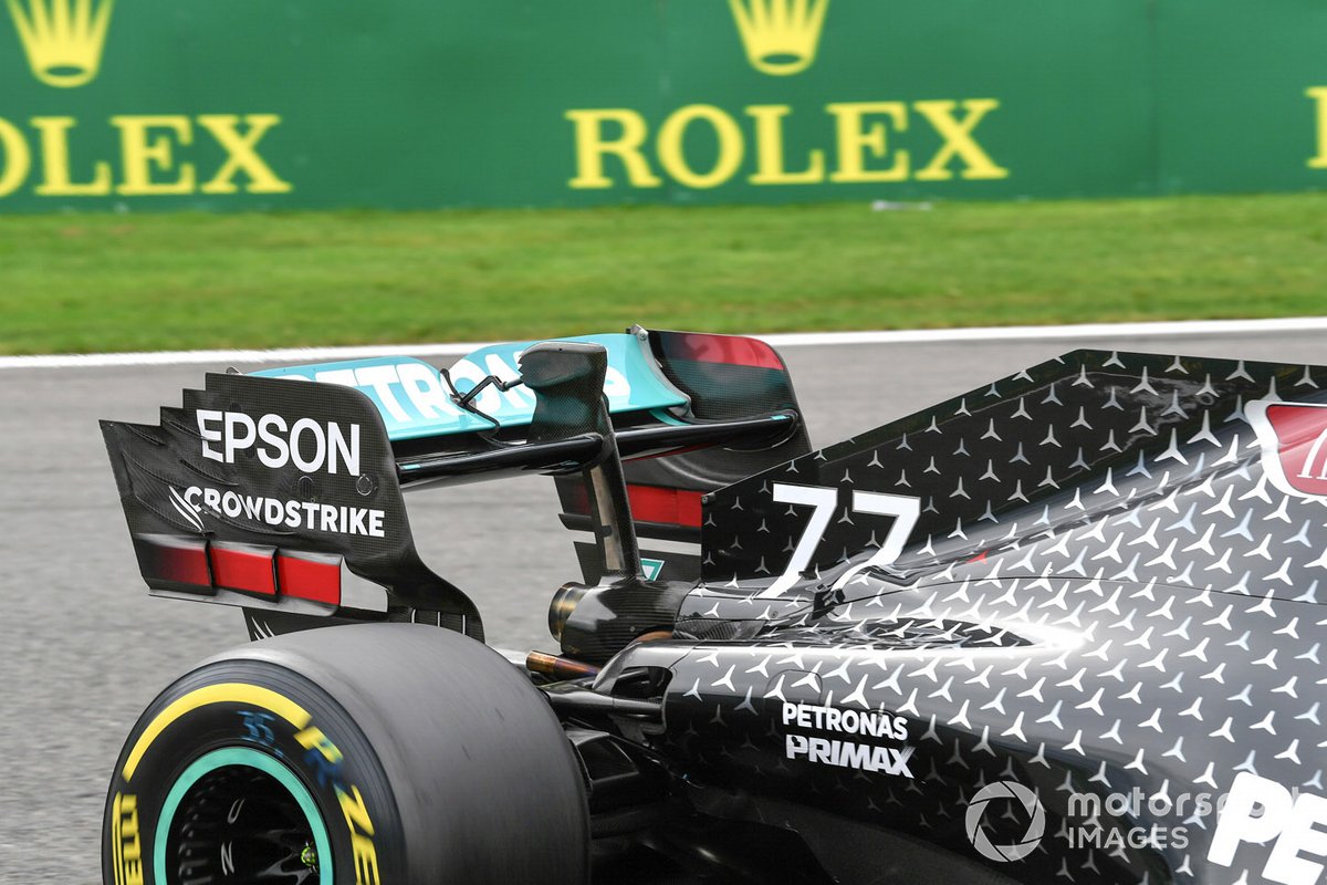 L' alettone posteriore e l' attuatore DRS sull'auto di Valtteri Bottas, Mercedes F1 W11