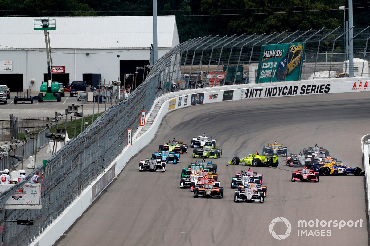 Alexander Rossi, Andretti Autosport Honda, Simon Pagenaud, Team Penske Chevrolet, Marco Andretti, Andretti Herta with Marco & Curb-Agajanian Honda, crash