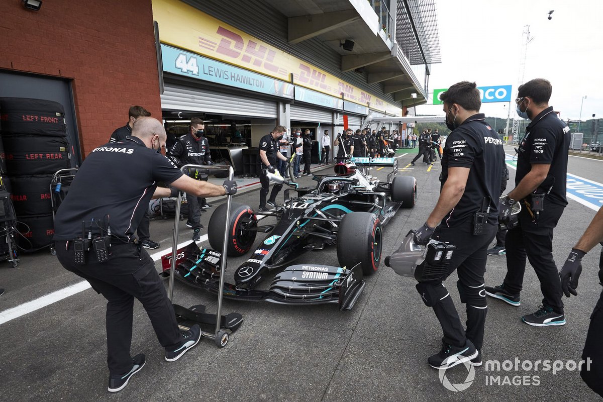 Lewis Hamilton, Mercedes F1 W11 EQ Performance