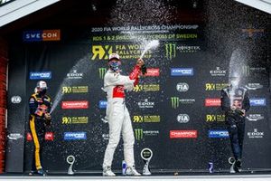 Podium: Race winner Mattias Ekström, KYB Team JC, second place Kevin Hansen, Team Hansen, third place Johan Kristoffersson, Kristoffersson Motorsport