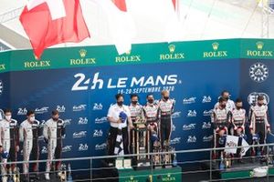 Race winner #8 Toyota Gazoo Racing Toyota TS050: Sébastien Buemi, Kazuki Nakajima, Brendon Hartley