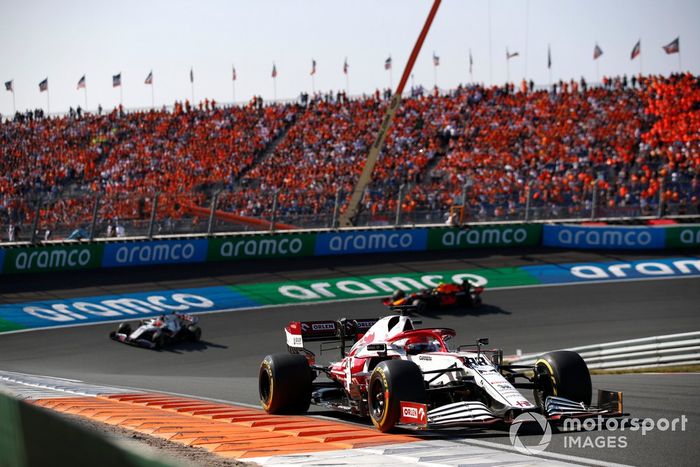 Robert Kubica, Alfa Romeo Racing C41, Nikita Mazepin, Haas VF-21