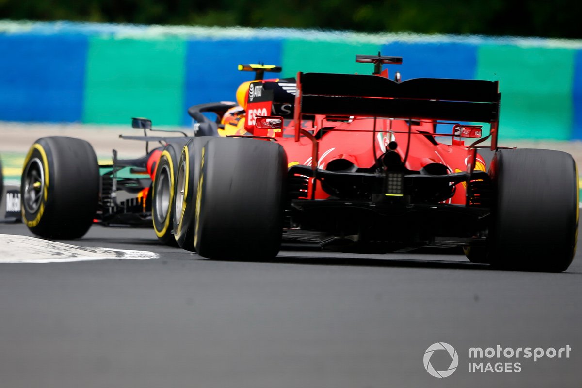 Alex Albon, Red Bull Racing RB16, Sebastian Vettel, Ferrari SF1000