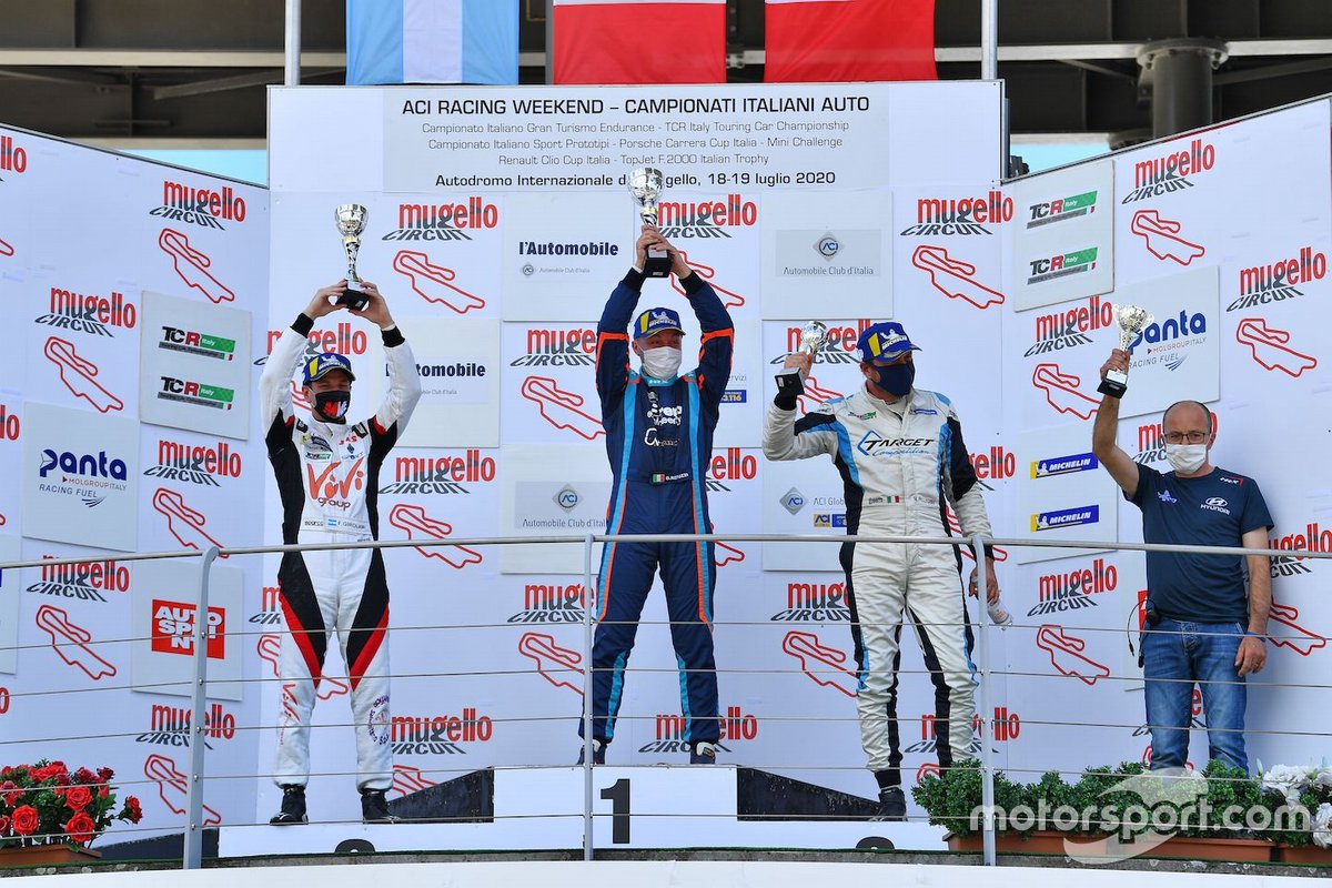 Podio: Il vincitore Damiano Reduzzi, Trico WRT, secondo posto Franco Girolami, MM Motorsport, terzo posto Marco Pellegrini, Target Competition