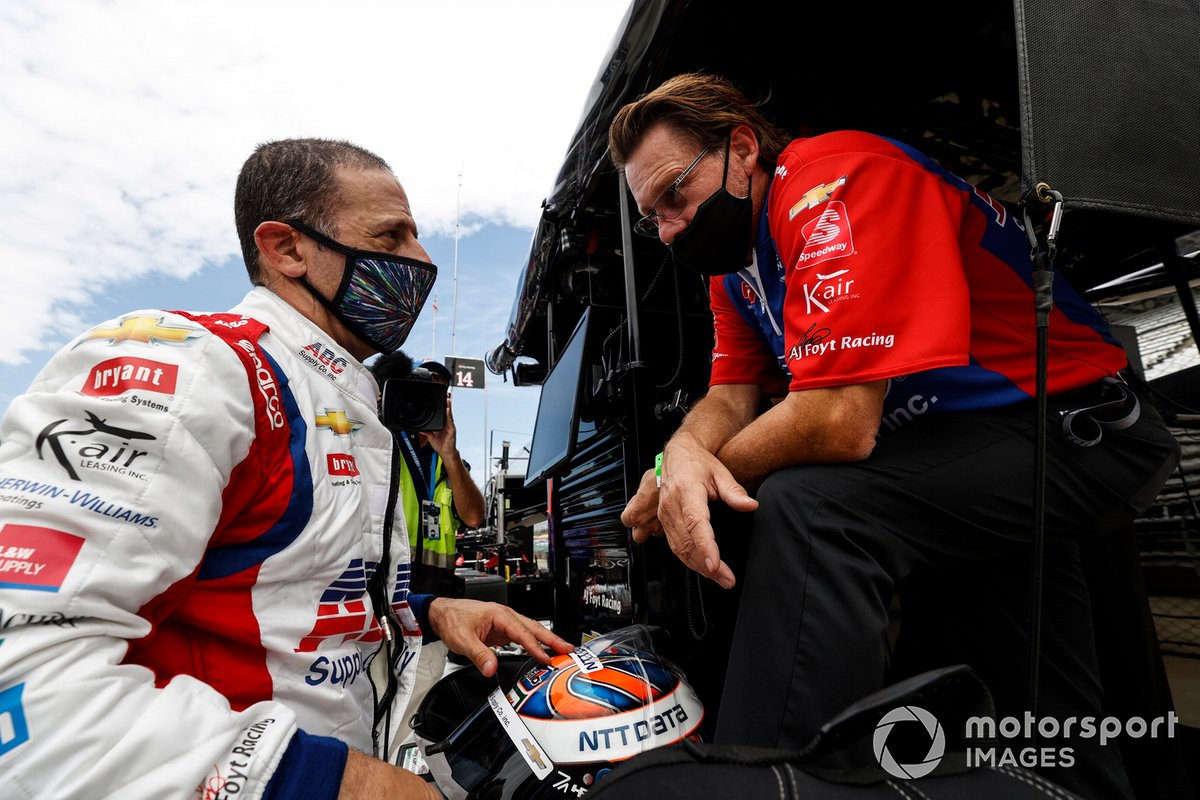 Tony Kanaan, A.J. Foyt Enterprises Chevrolet