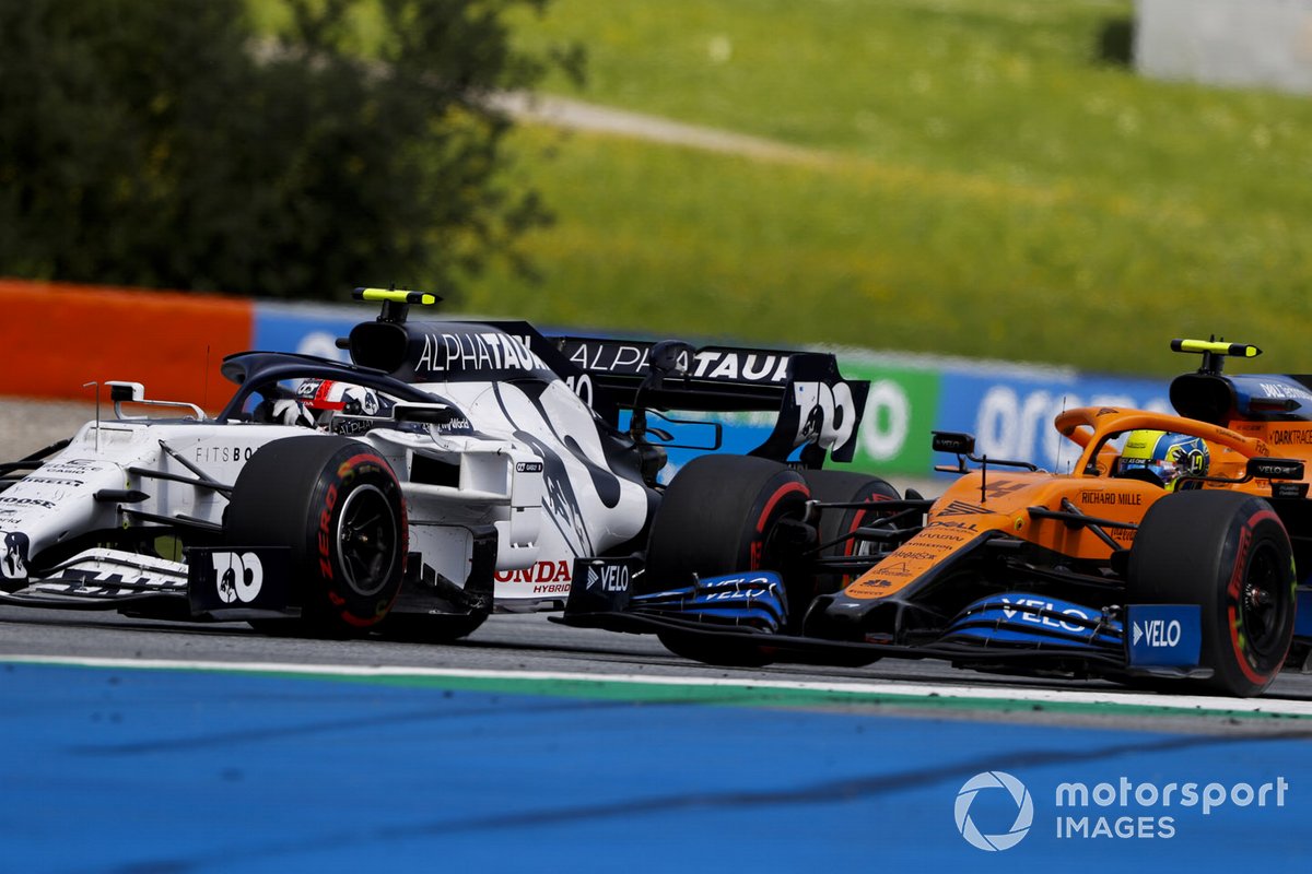 Pierre Gasly, AlphaTauri AT01, Lando Norris, McLaren MCL35