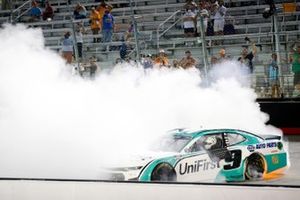 1. Chase Elliott, Hendrick Motorsports, Chevrolet Camaro UniFirst