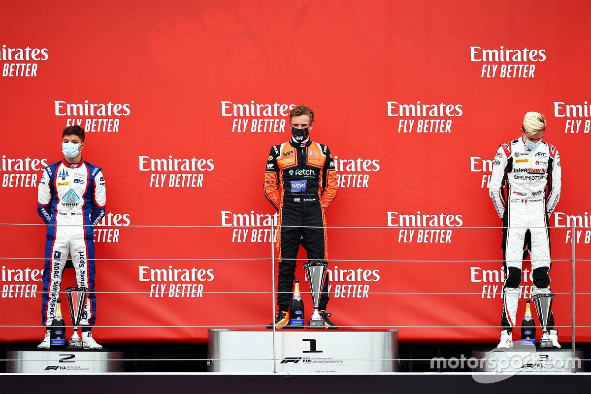 Podio: Bent Viscaal, MP Motorsport, Lirim Zendeli, Trident, Theo Pourchaire, ART Grand Prix