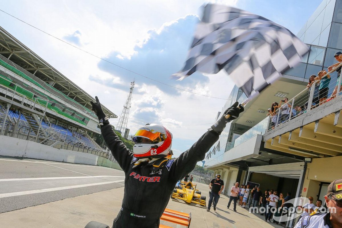Daniel Mageste festeja vitória