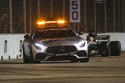Автомобиль безопасности и Льюис Хэмилтон, Mercedes AMG F1 W08