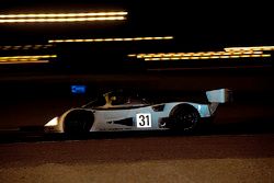 #31 Team Sauber Mercedes, Mercedes-Benz C11: Karl Wendlinger, Michael Schumacher, Fritz Kreutzpointn