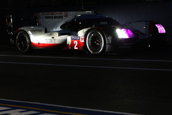 #2 Porsche Team Porsche 919 Hybrid: Timo Bernhard, Earl Bamber, Brendon Hartley