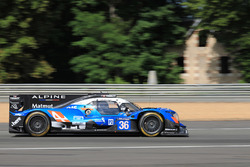 #36 Signatech Alpine A470 Gibson: Gustavo Menezes, Romain Dumas, Matt Rao