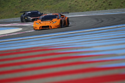 #27 Orange 1 Team Lazarus, Lamborghini Huracan GT3: Fabrizio Crestani, Gustavo Yacaman