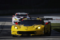 #4 Corvette Racing Chevrolet Corvette C7.R: Oliver Gavin, Tommy Milner