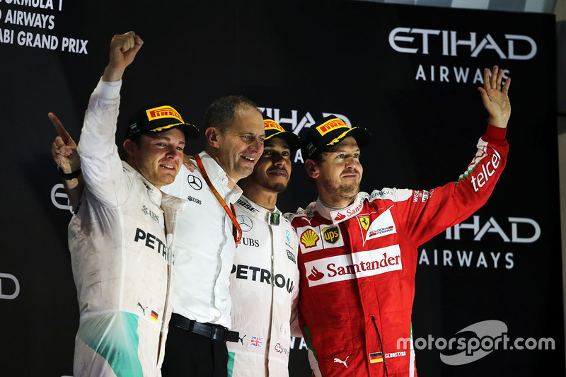 57 (2016) GP de Abu Dhabi Segundo lugar