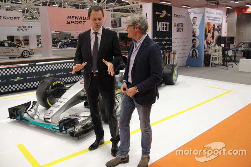 Aldo Costa, Responsabile Progetto e Sviluppo Mercedes AMG F.1 e Guido Schittone, Motorsport.com